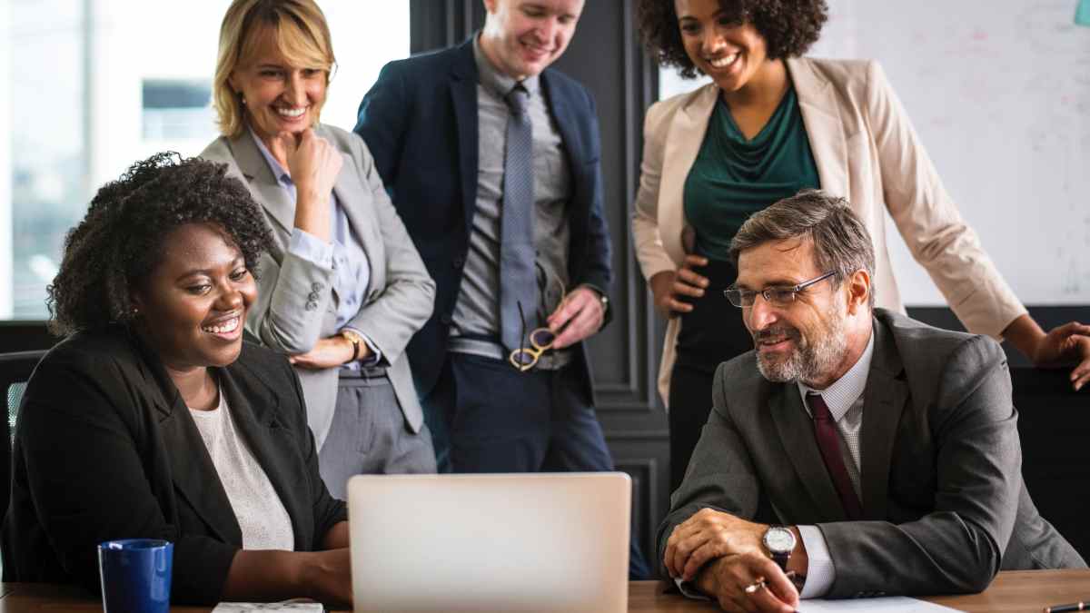 40 Thoughtful Work Anniversary Wishes for Colleagues at Work - ToughNickel