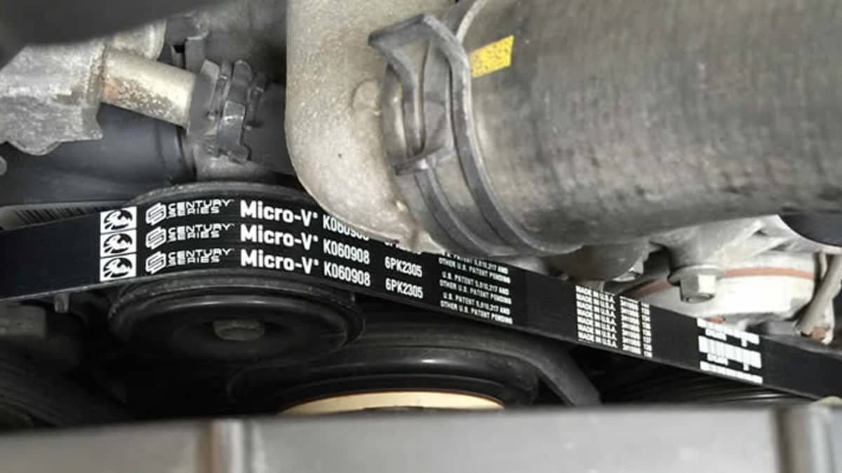 2011 toyota tundra serpentine belt