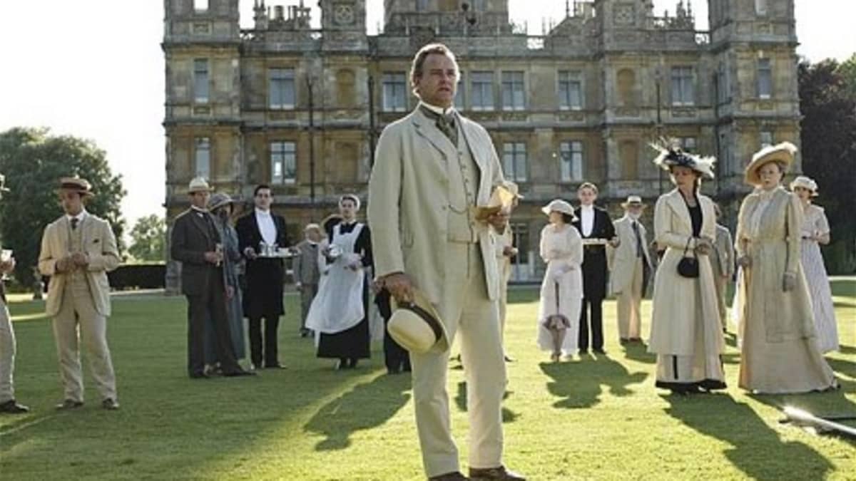 Downton Abbey film location, Highclere Castle, Carnarvon family, Julian  Fellowes