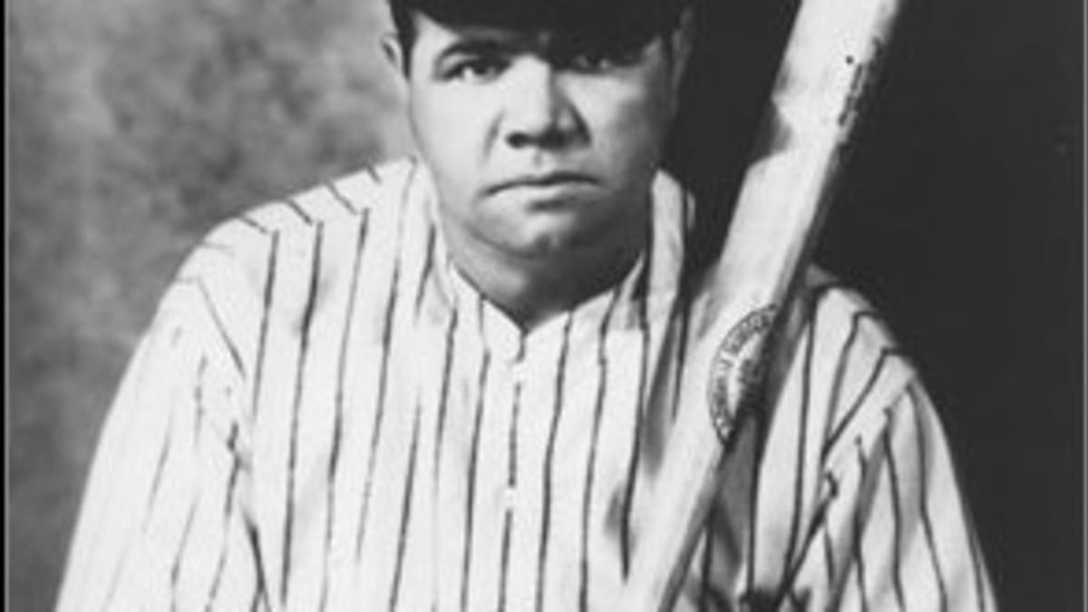 NY YANKEES BABE RUTH STANDS ALONE AT HOME PLATE AFTER RETIREMENT SPEECH  STADIUM