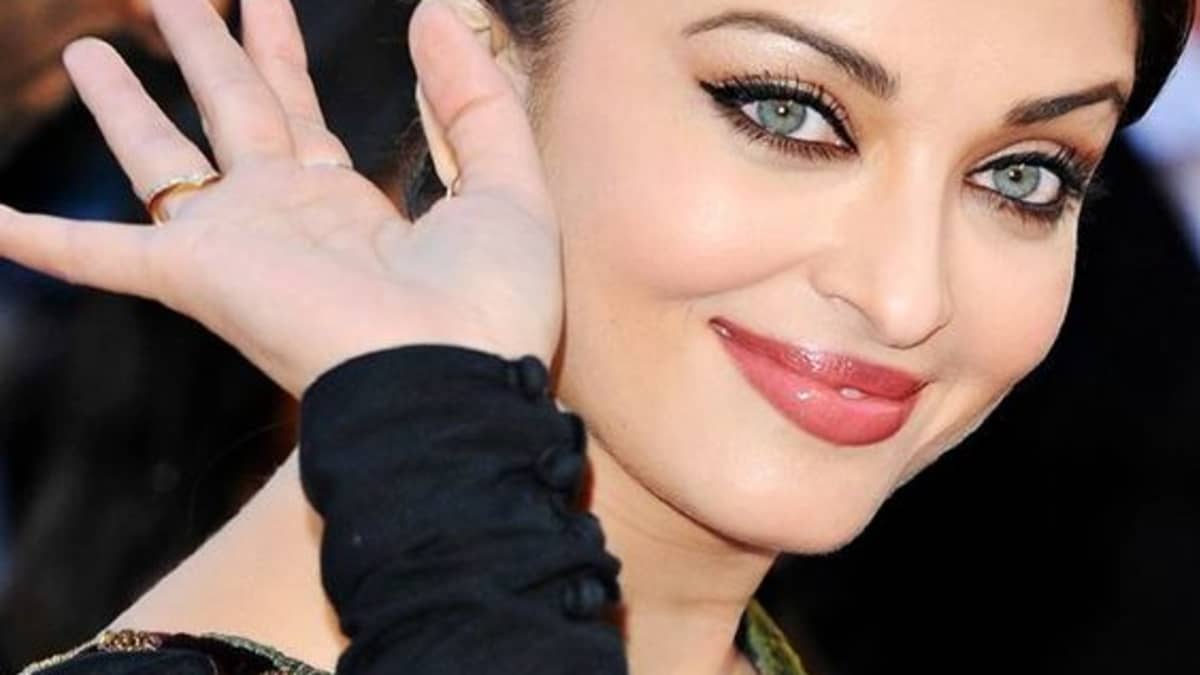 Aishwarya Rai: The most Beautiful Women In The World - HubPages