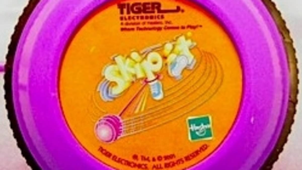 Skip-It 90's Toy Unboxing  Skip-it Tiger Electronics Commercial