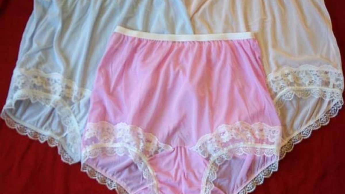 Women's Underwear is Difficult - The Robin Report