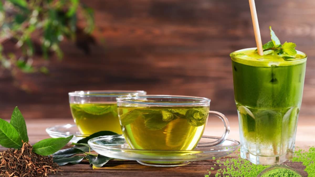 Matcha Green Tea Smoothie - Detoxifying