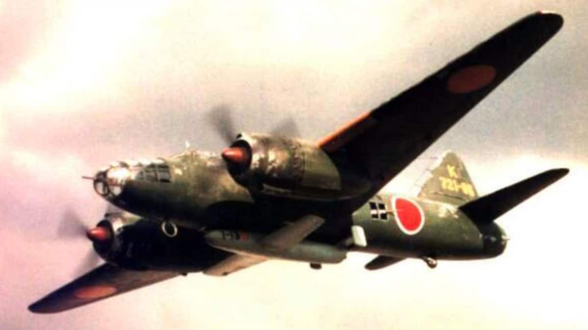 The Failed WW2 Japanese Flying Aircraft Carrier G4M2e - HubPages, image size:1200x675