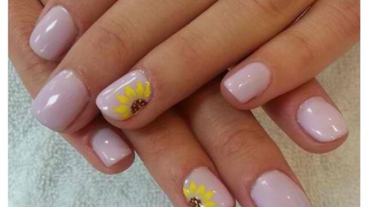 11 Easy Nail Designs for Beginners