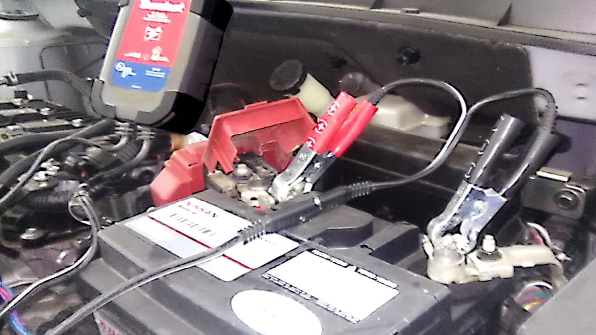 How to Jump-Start a Car and Charge a Car Battery - AxleAddict