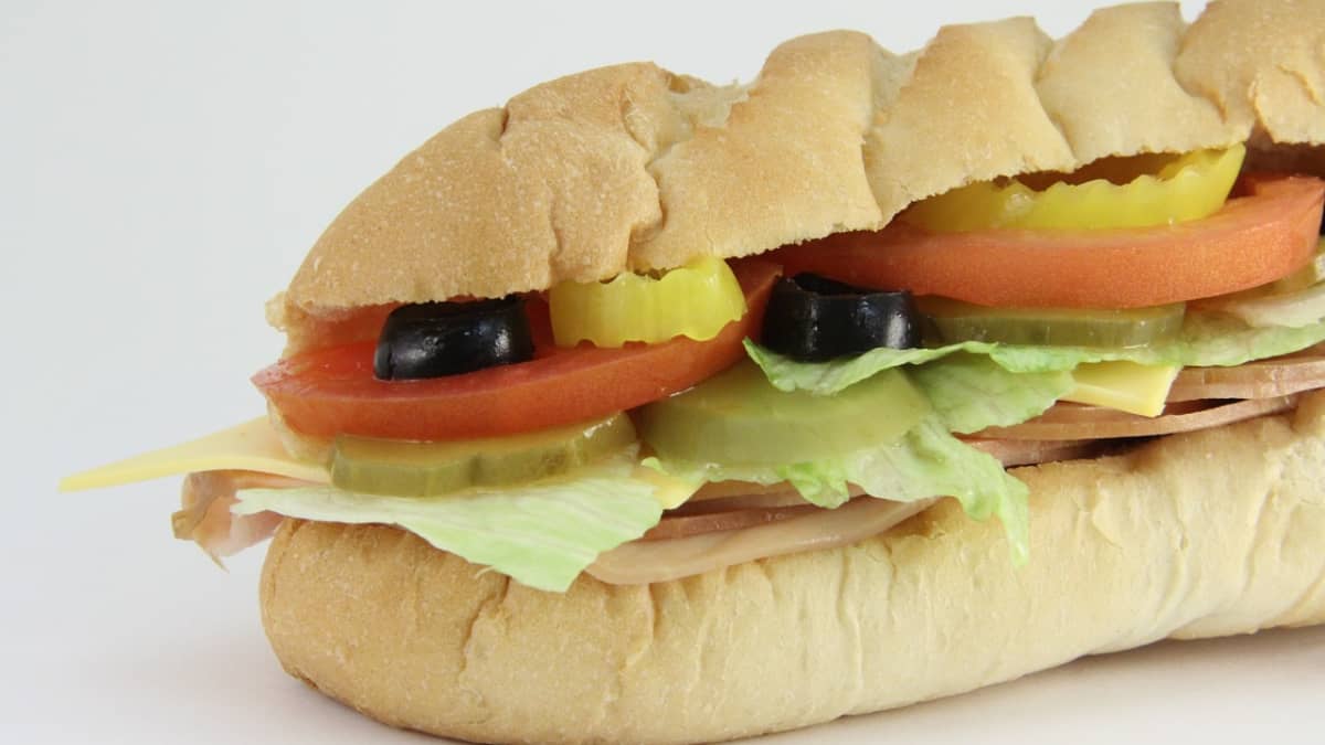 The 10 Healthiest Subway Sandwiches You Should Be Buying