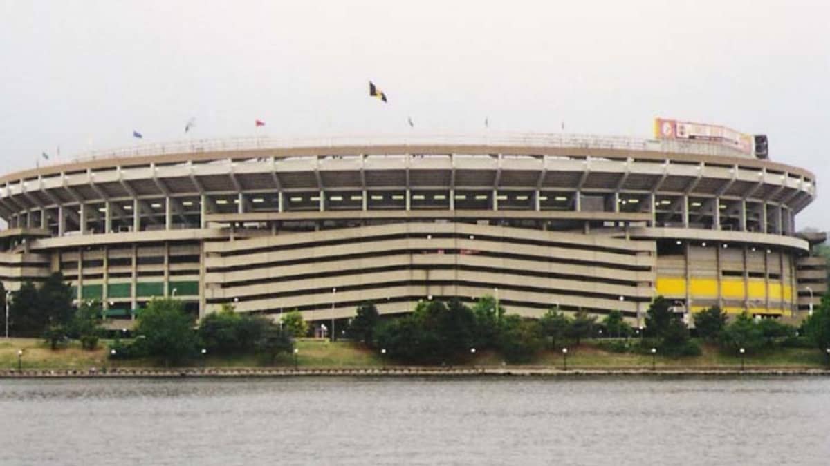 Historians, fans want a piece of the doomed Metrodome