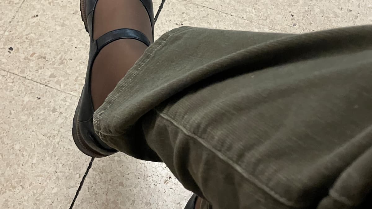 Pantyhose in Public: A Guide for Men - HubPages