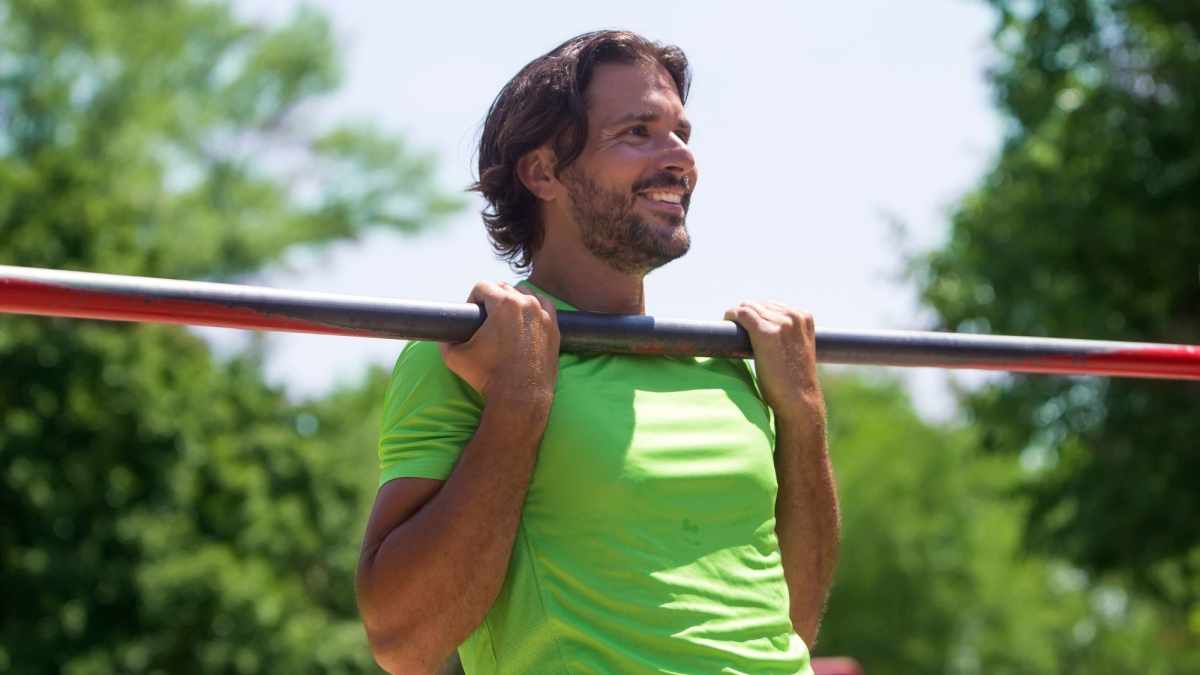 TRX Suspension Trainer vs. Pull-up Bars - HubPages