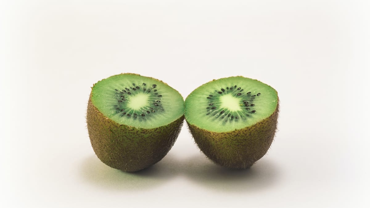 Facts About Kiwi Fruit: A Tiny Fruit With Big Nutrition - HubPages