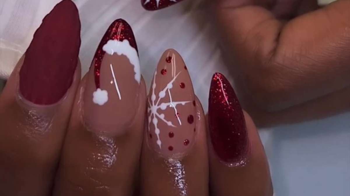 40+ Christmas Nail Art Designs for Short and Medium Nails - HubPages, image size:1200x675