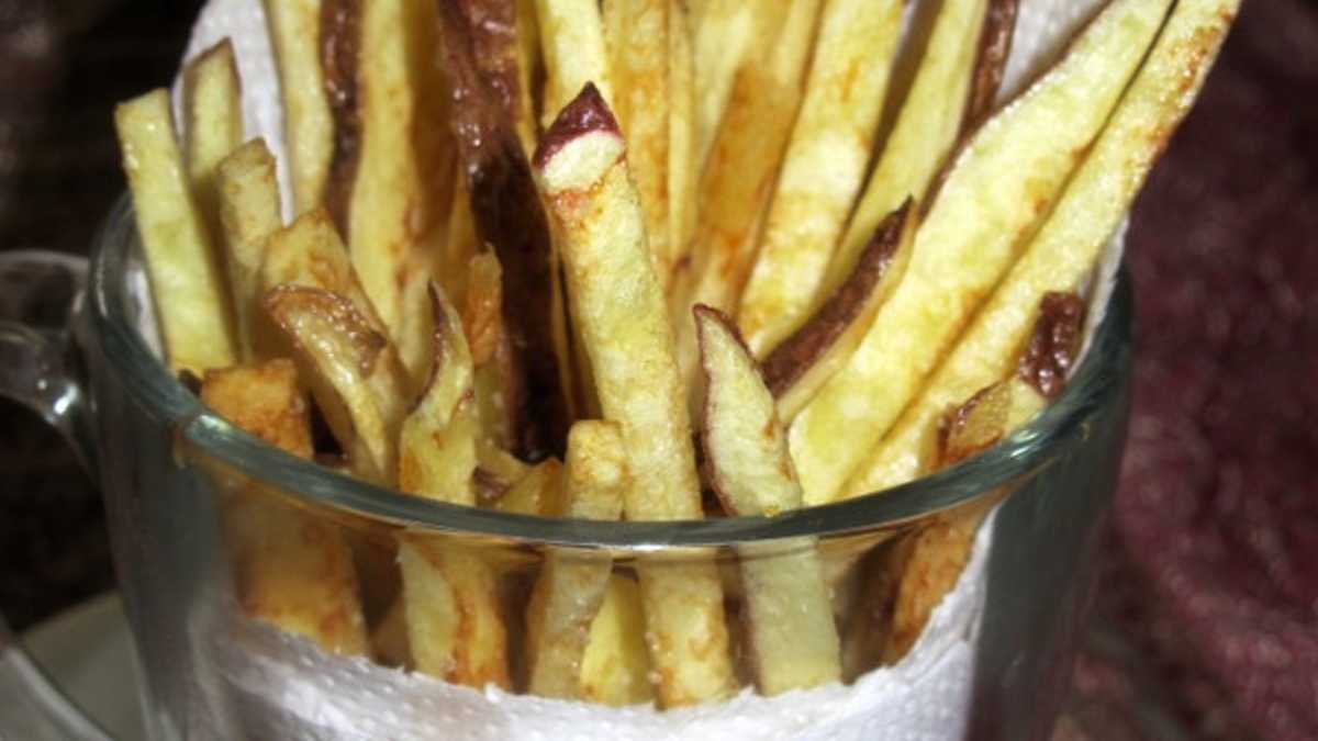 How To Make Crispy Homemade French Fries Delishably Food And Drink