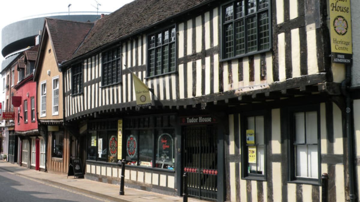 Worcester S Tudor House Wanderwisdom Travel