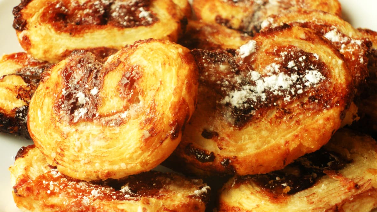 Types Of Pastry And Their Uses Hubpages Made with only flour, water, yeast and salt, the mark of a truly good baguette is the sound it makes when breaking open the beautifully bronze exterior to release a soft, resilient interior. types of pastry and their uses hubpages