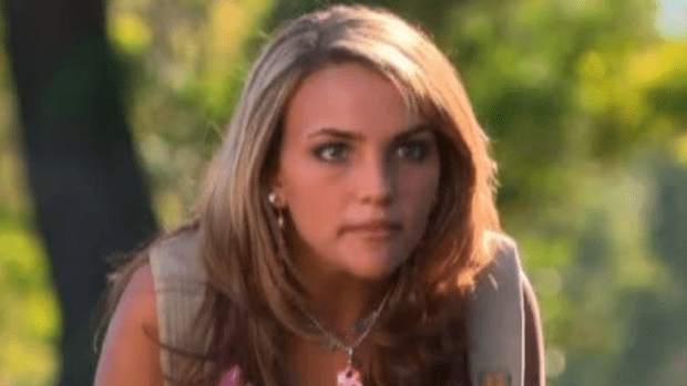 The First Photos From The 'Zoey 102' Reboot Have Been Released And It's ...