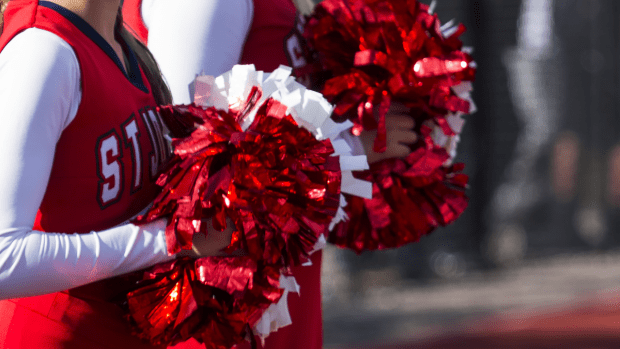 Alabama Homecoming Queen Has ‘tears Rolling Down Her Face As Dad With