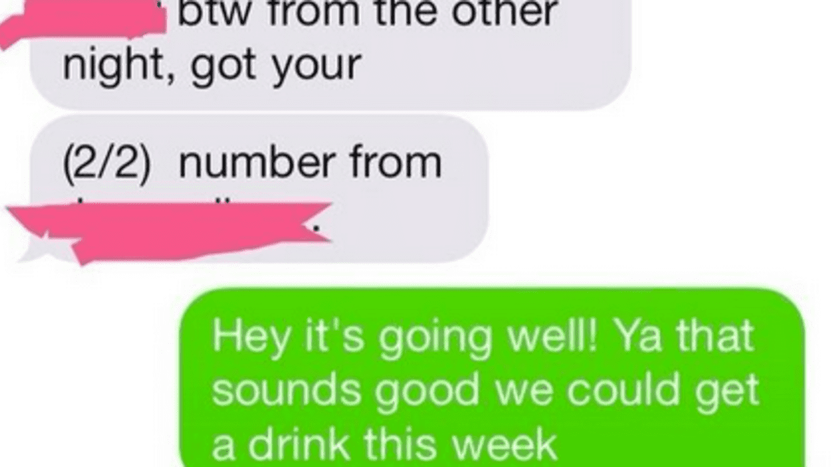 Your Actually Helpful Guide to Effectively Flirting Over Text