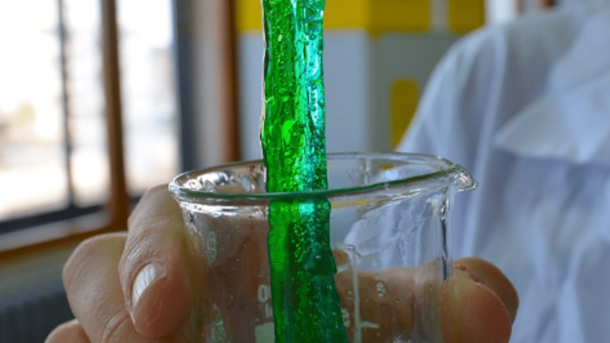 How to Make Glitter Slime - FeltMagnet