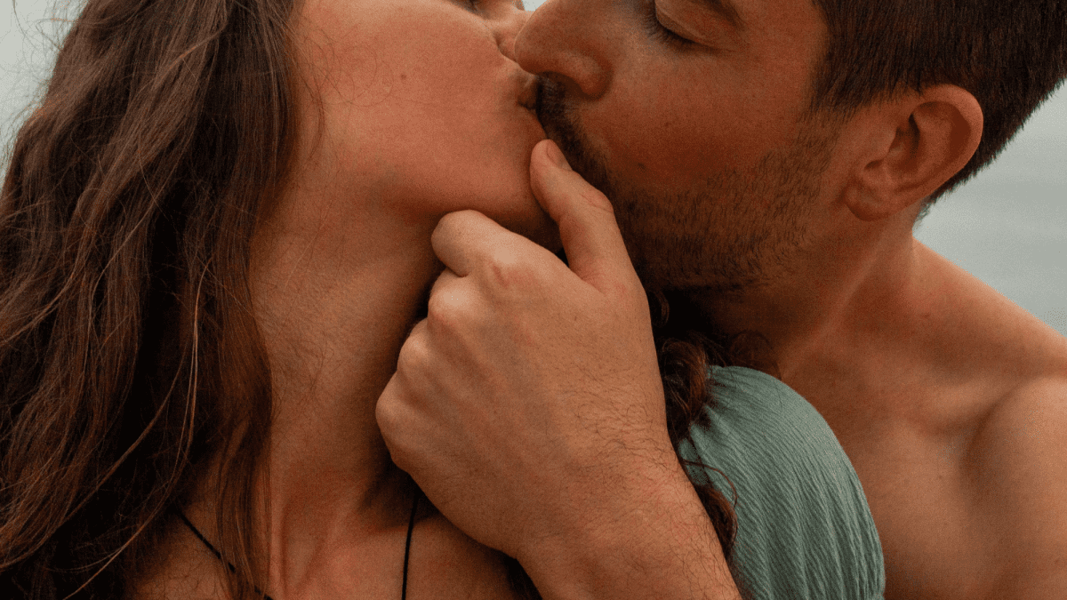 Why Do We Kiss With Tongues? The Science and Psychology of French Kissing pic