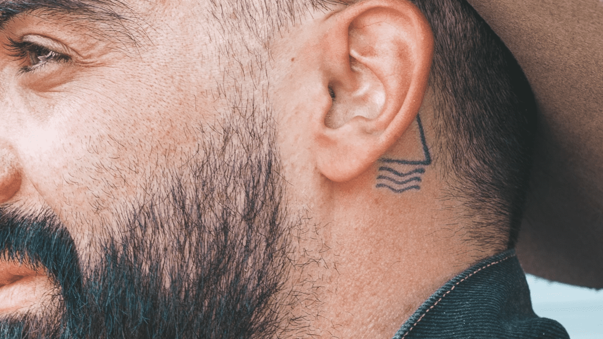 10 Pretty And Dainty Behind The Ears Tattoo Designs | Preview.ph