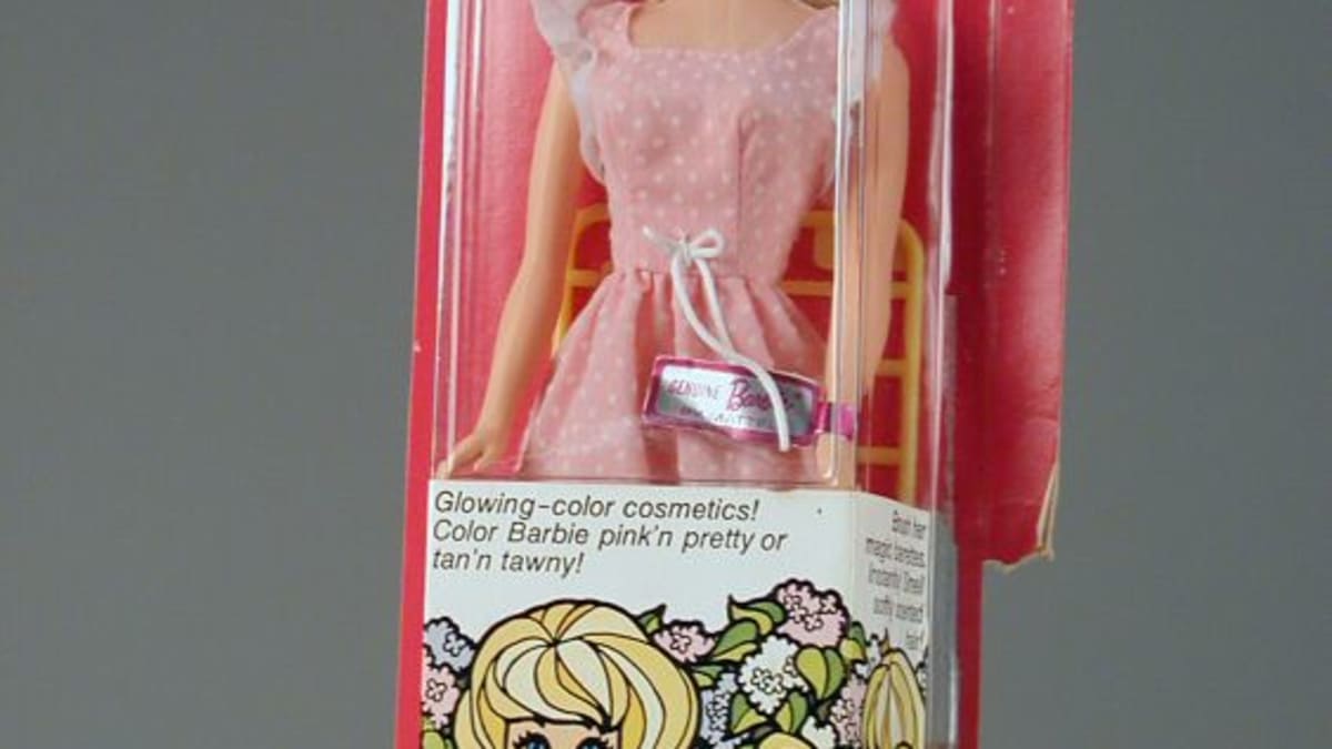 Barbie Doll's 1974 Fashion Scene - HubPages