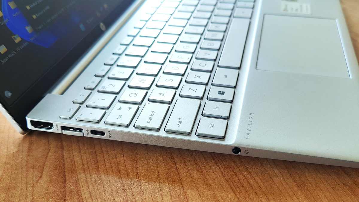 hp-pavilion-aero-13-laptop-a-