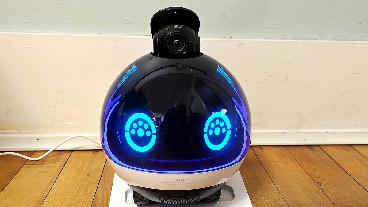 エナボットEnabot EBO X family companion robot review-of-the-enabot-ebo-x-