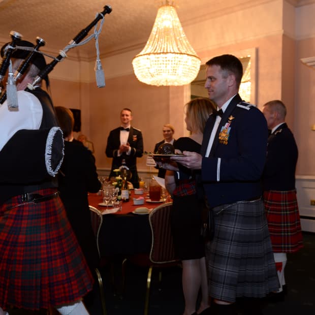 how-to-celebrate-burns-night-in-the-traditional-manner