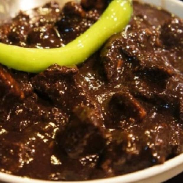 dinuguan-filipino-pork-blood-stew