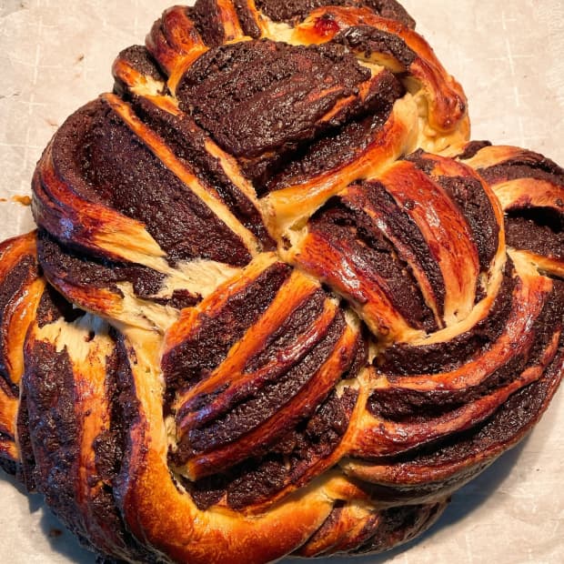 how-to-make-chocolate-espresso-weave-bread-at-home