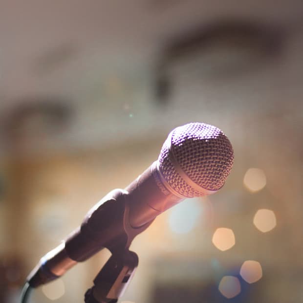 stand-up-comedy-5-tips-for-your-first-open-mic