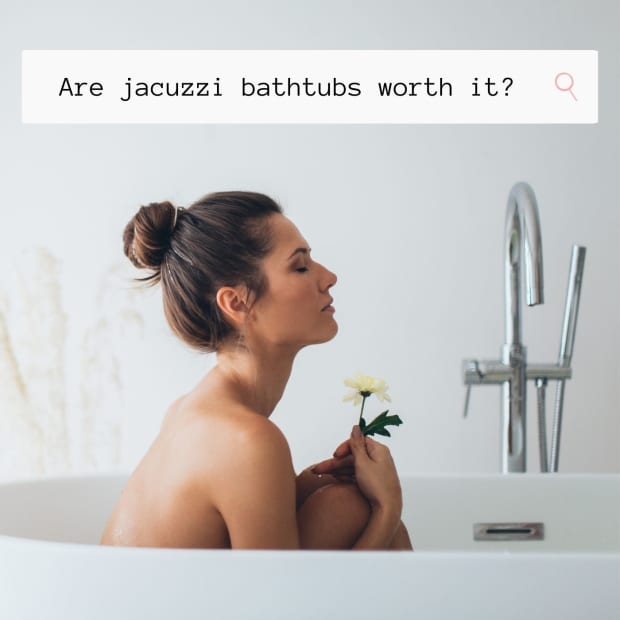 the-pros-cons-of-jacuzzi-style-bathtubs