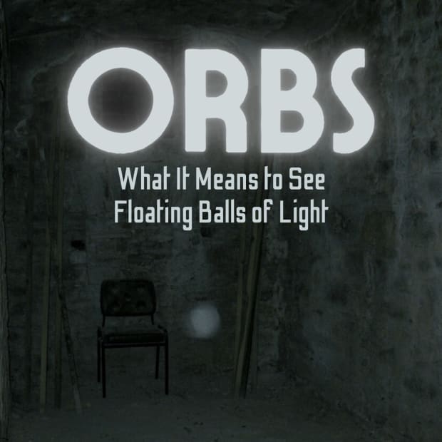seeing-orbs-of-light-with-the-naked-eye