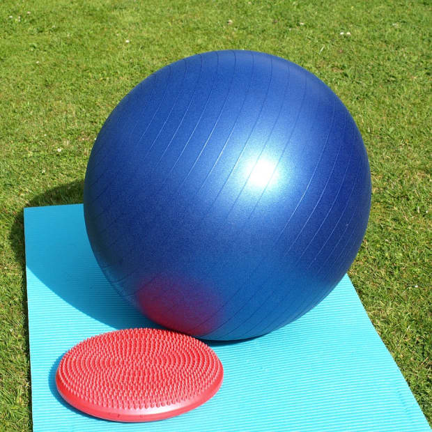 get-great-abs-and-a-strong-heart-with-a-balance-ball