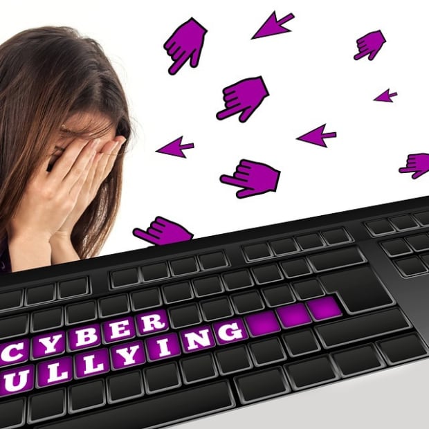 how-to-safeguard-your-children-from-cyberbullies-and-predators
