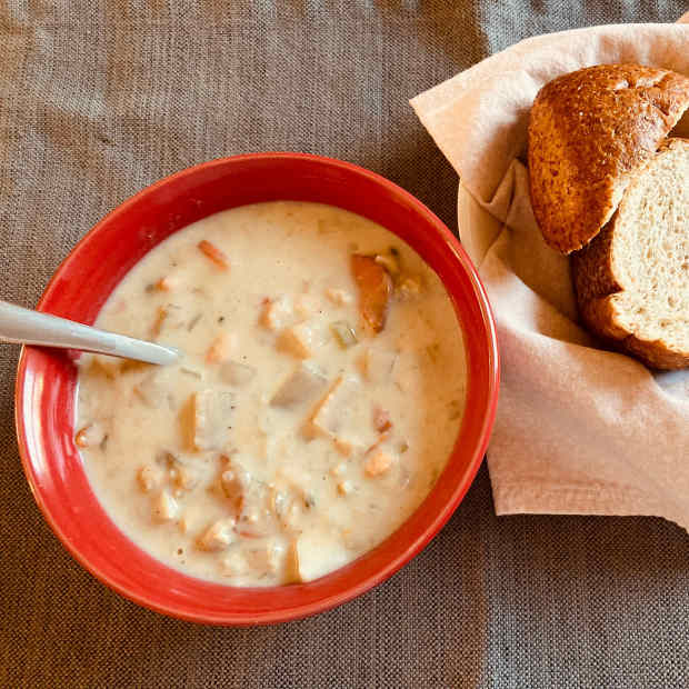 easy-seafood-chowder