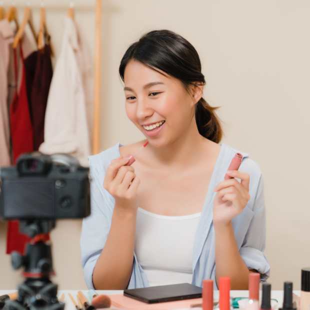 8-essential-items-for-a-beginners-makeup-kit