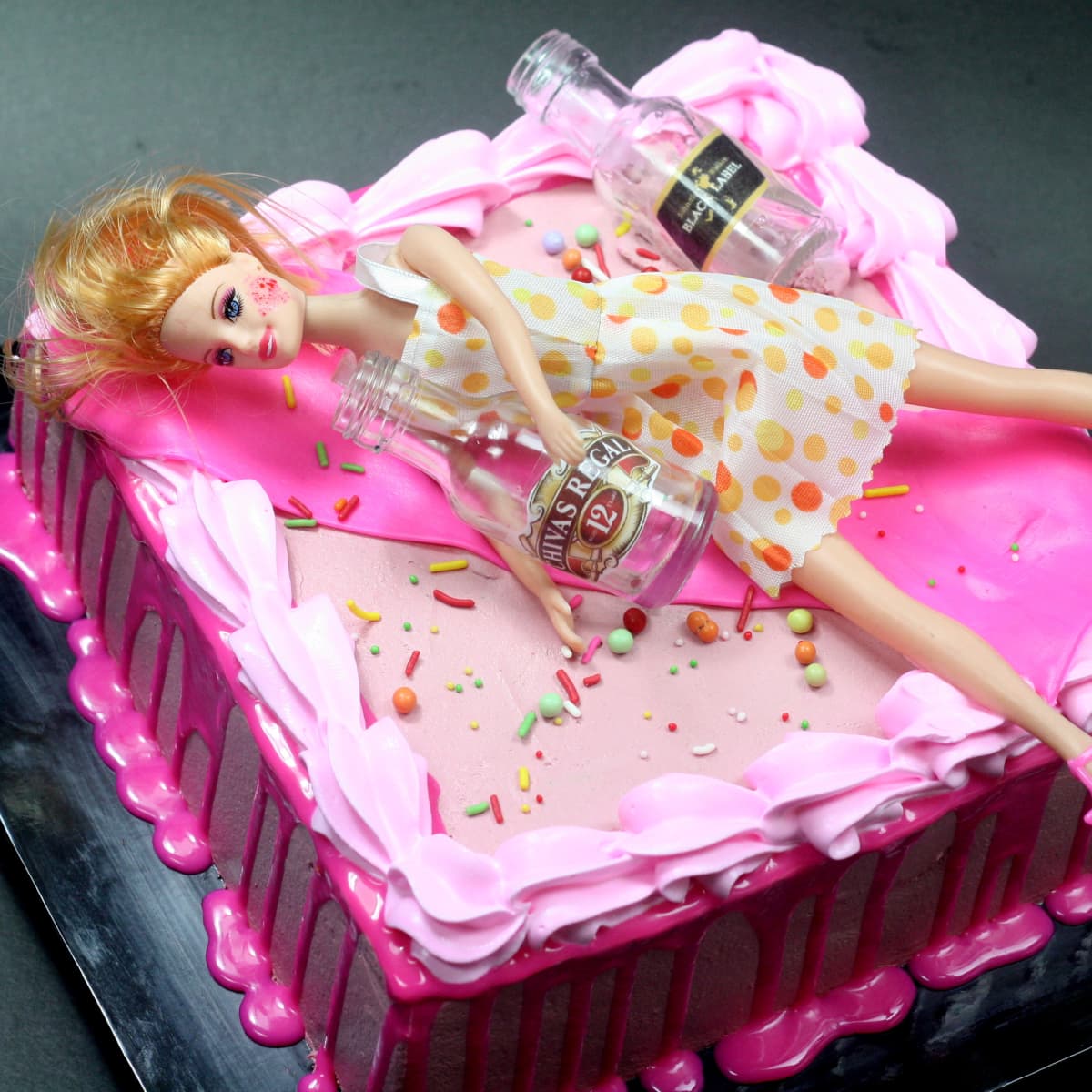 Barbie Drink 🍸💖✨ . . . . . . #pastel #cake #mexico #chocolate #cumpleaños  #amorconrosseta #pasteleria #postres #dessert #jalisco #love… | Instagram