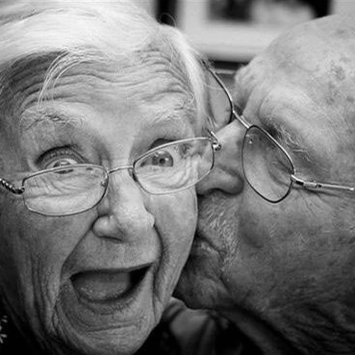 Senior Intimacy Tips for Aging Couples - PairedLife