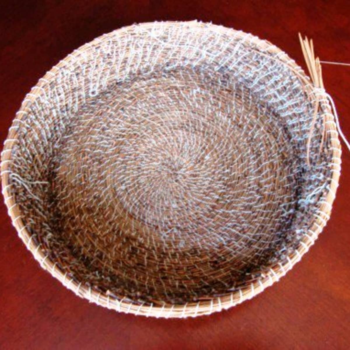 for pine needle basket DOGWOOD clay base   2 12 dia