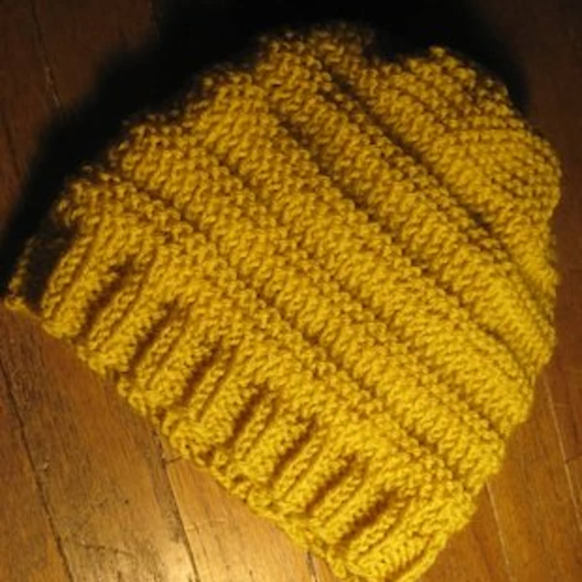 forbundet agitation maling Easy Knit Hat Pattern for Beginners (Knit and Purl Only!) - FeltMagnet