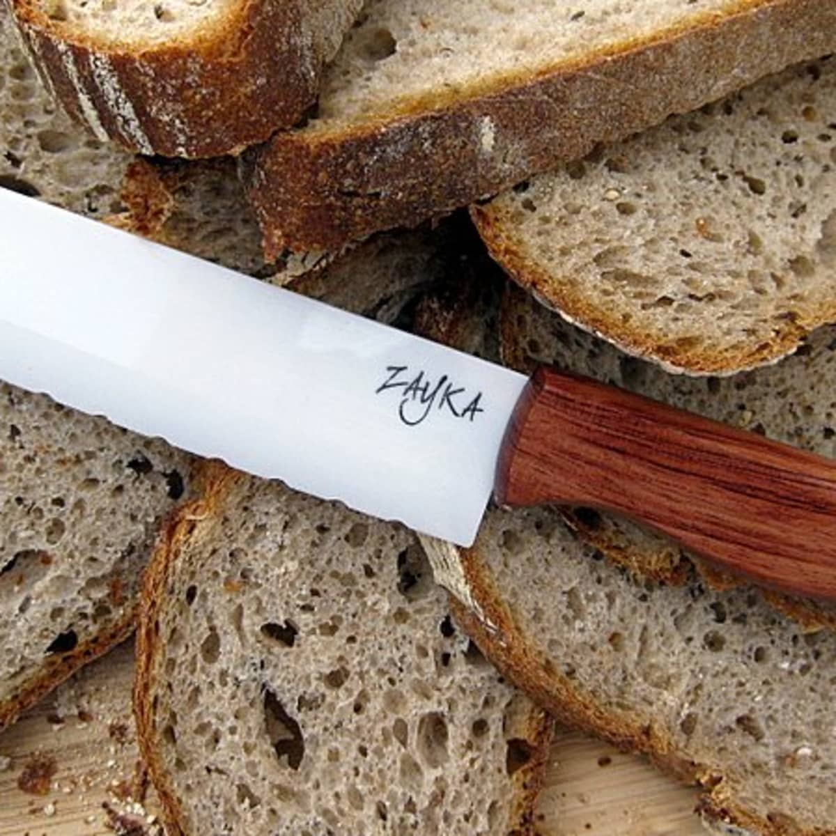 The Pros and Cons of Ceramic Knives - Delishably