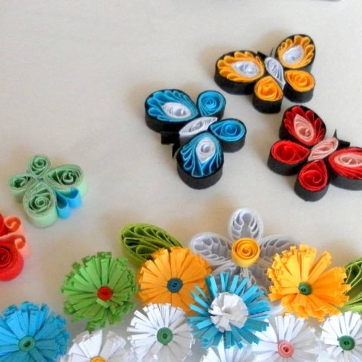 simple quilling flowers