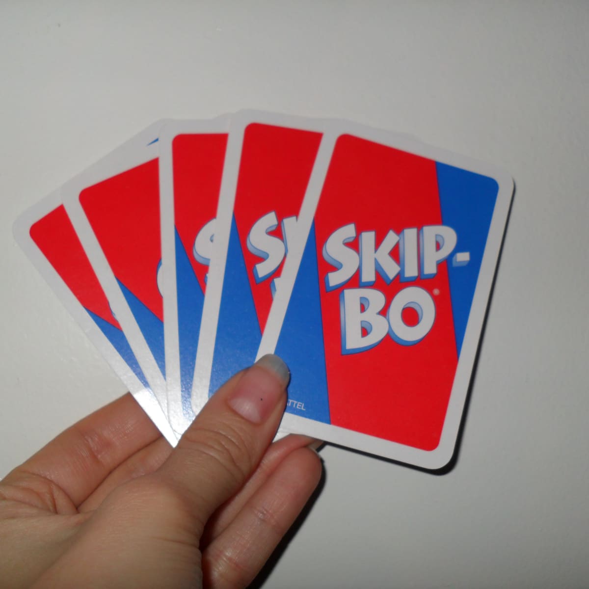 How To Play The Skip Bo Card Game Hobbylark