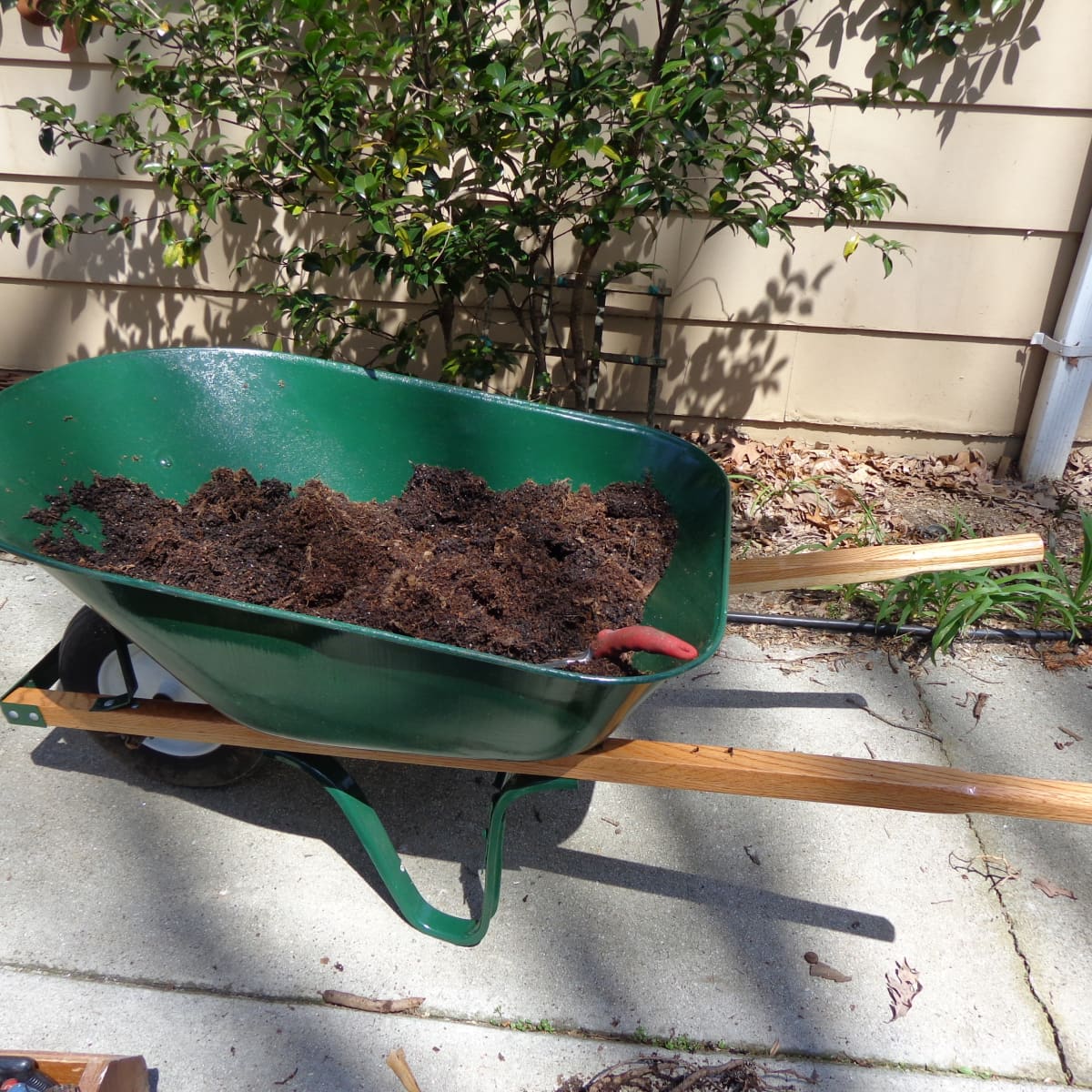How Not To Repair Your Wheelbarrow Dengarden