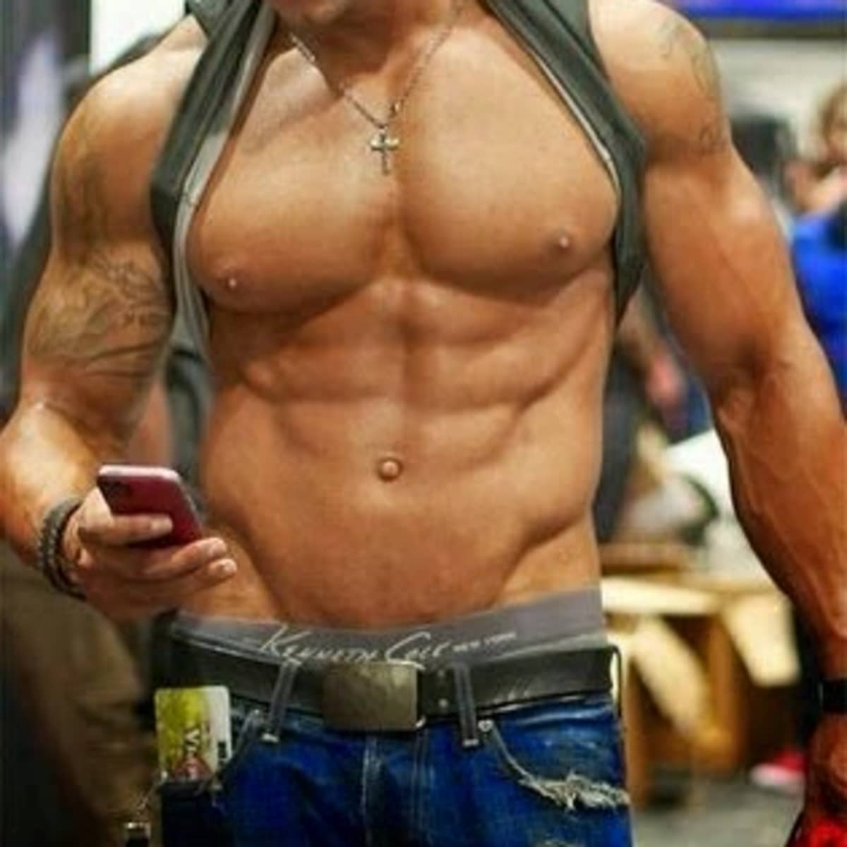 muscle hot gay men