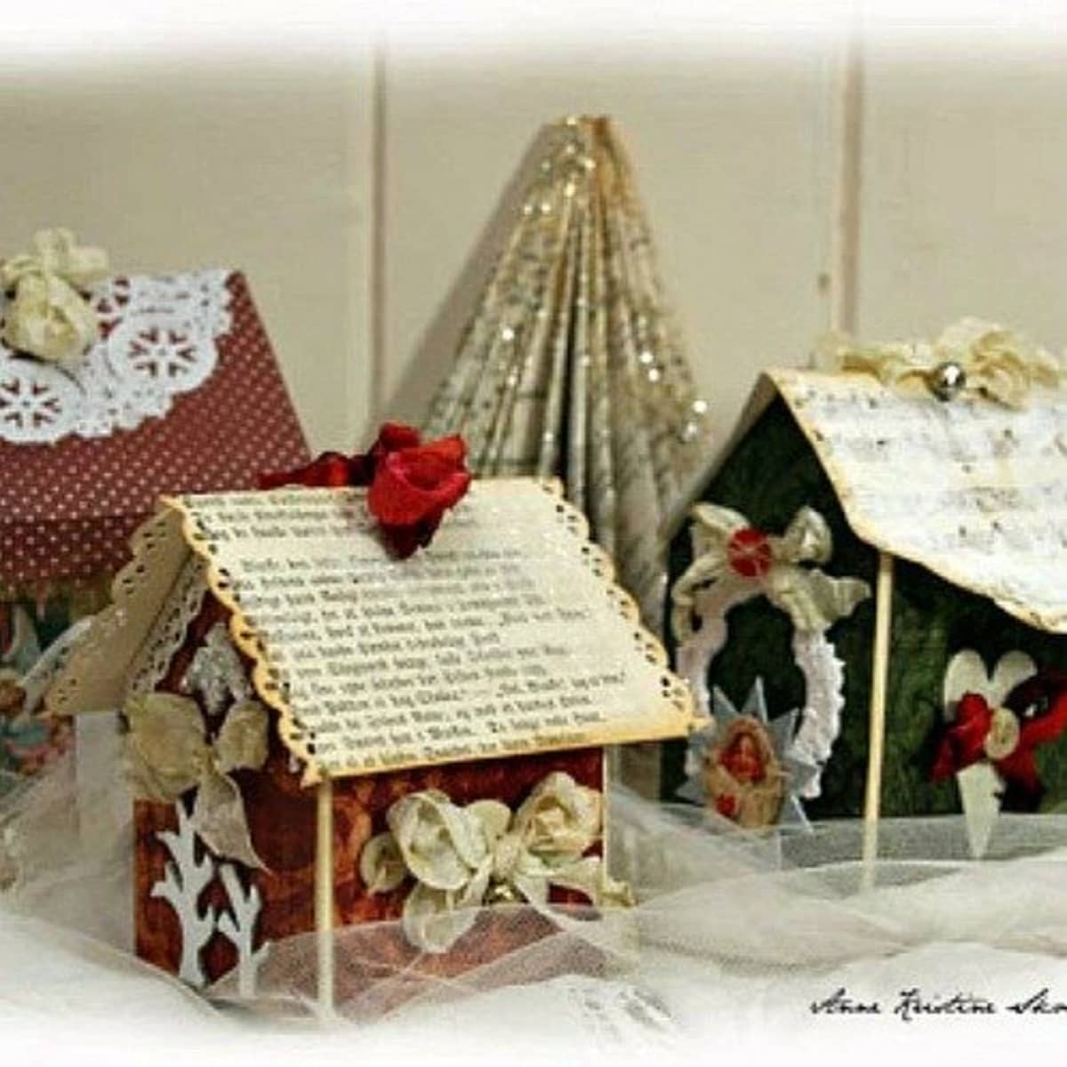 10 Paper Christmas Crafts - FeltMagnet