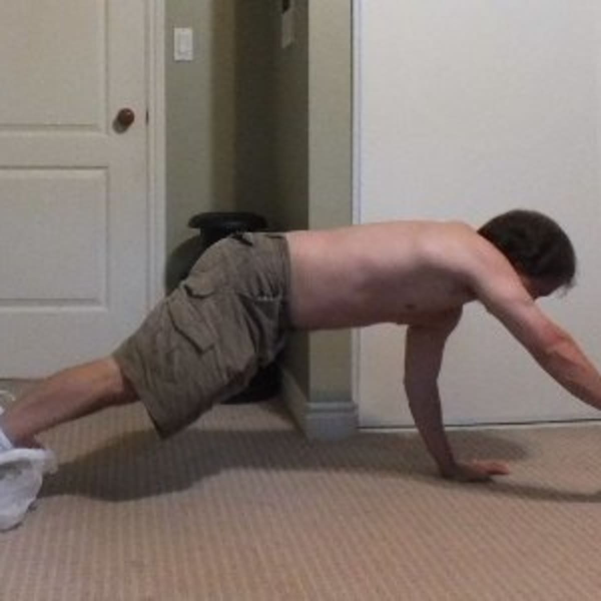 How Much Weight Do You Actually Push During a Push-Up? - CalorieBee